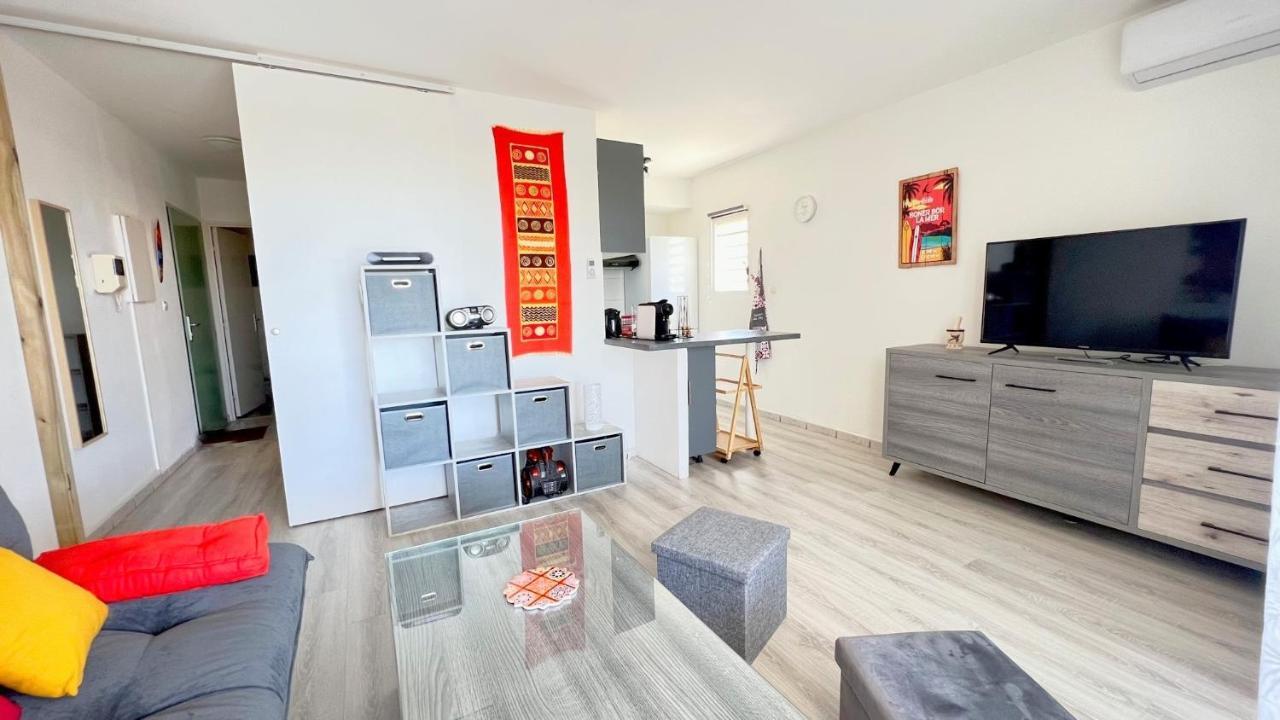 L'Eden Cocoon 3 Etoiles Proche Plage Saint Gilles Les Bains Exterior photo